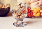 Парфе с крекерами и фруктовыми джемами