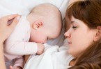 Грудное вскармливание полезно для мозга недоношенных детей