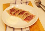 Равиоли со свёклой, изюмом и грецкими орехами